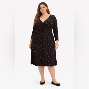 Torrid Black Red Lip Print Long Sleeve Dress Size 2X With Ruched V Neck